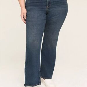 Lane Bryant Midrise Dark Blue Signature Bootcut Women's Jeans w 360 flex